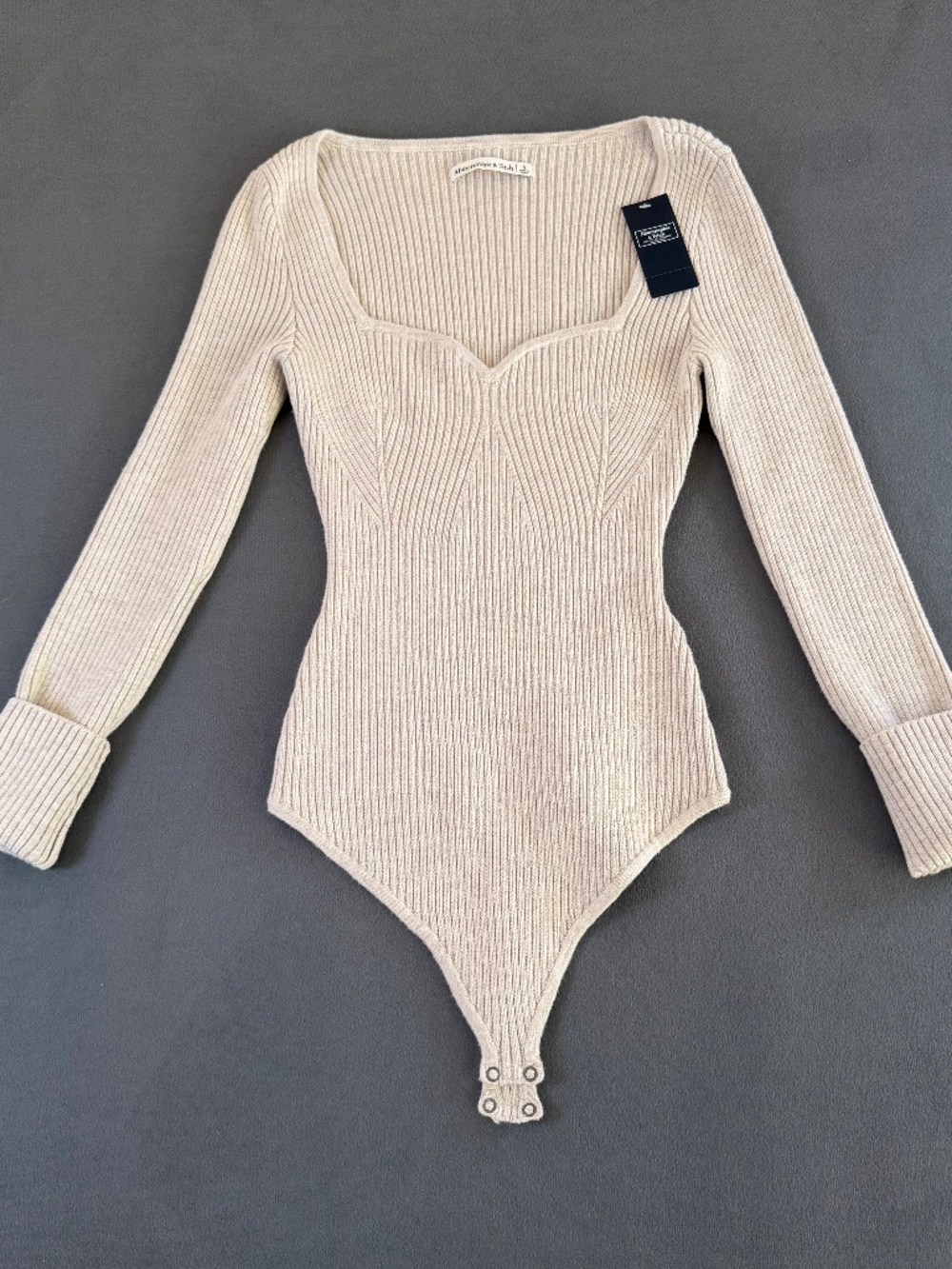 NWT Abercrombie & Fitch Sweetheart Long Sleeve Sweater Bodysuit - Cream - Small